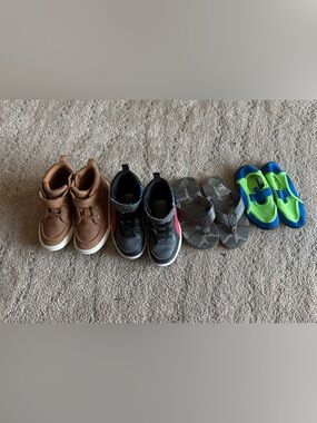 Nike Kids Neon Green and Blue Slip-On Water Sandals